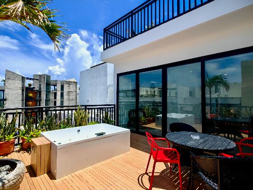 ICONO 501 - 3 BR PENTHOUSE